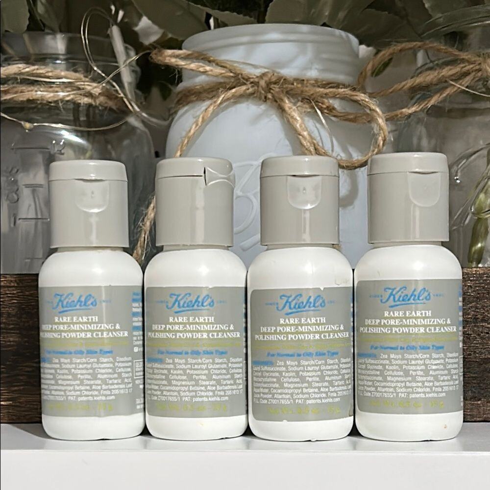 Bundle of 4 Kiel’s Travel Size Deep Pore Minimizing & Polishing Powder Cleansers